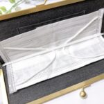 西陣織マスクケース　マスク入れた状態　お客様提供