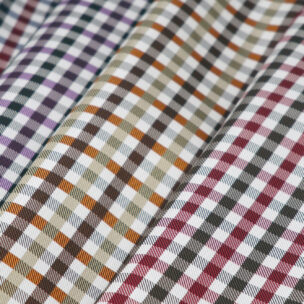 複雑に絡み合う美しい配色の妙