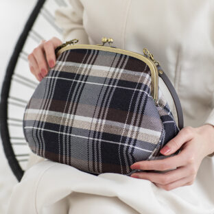 西陣織を使った和雑貨と聞くと「和装にしか合わせられない」と思っていませんか?