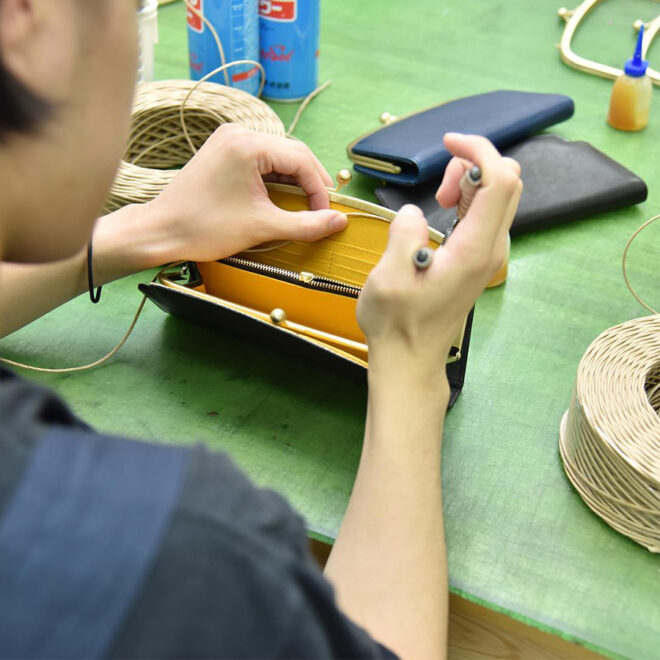 職人作業画像 がまぐち