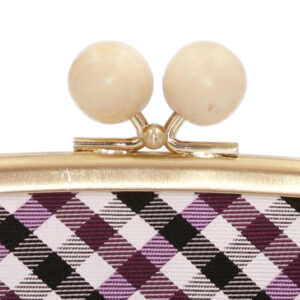 西陣織シルク・がま口長財布・京組紐ストラップ付・ギンガムチェック・パープル・木玉部分拡大