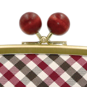 西陣織シルク・がま口長財布・京組紐ストラップ付・ギンガムチェック・レッド・木玉部分拡大