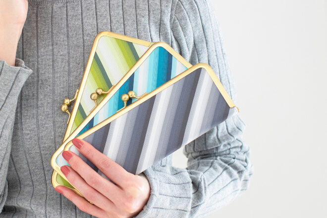 西陣織マスクケース ストライプ モデルイメージ画像