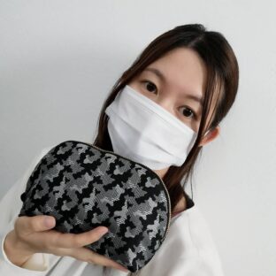 職人技が光る京組紐ポーチ✾/西陣織シルク・シェル型ポーチ・京組紐引手・迷彩グレンチェック・ブラック迷彩・日本製