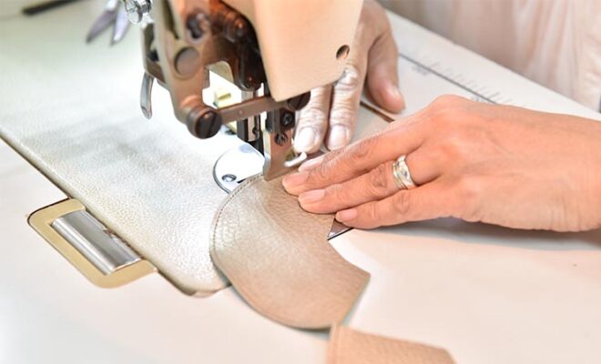 財布縫製イメージ