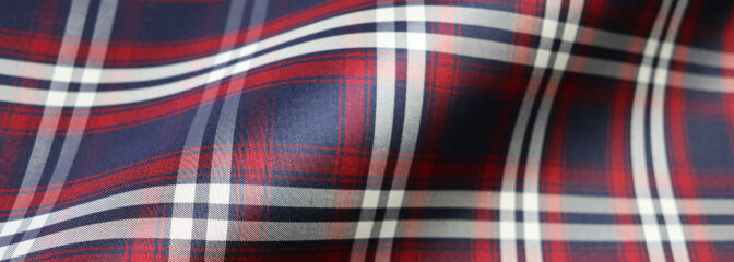 シルクの発色の美しさが際立つチェック柄の和小物