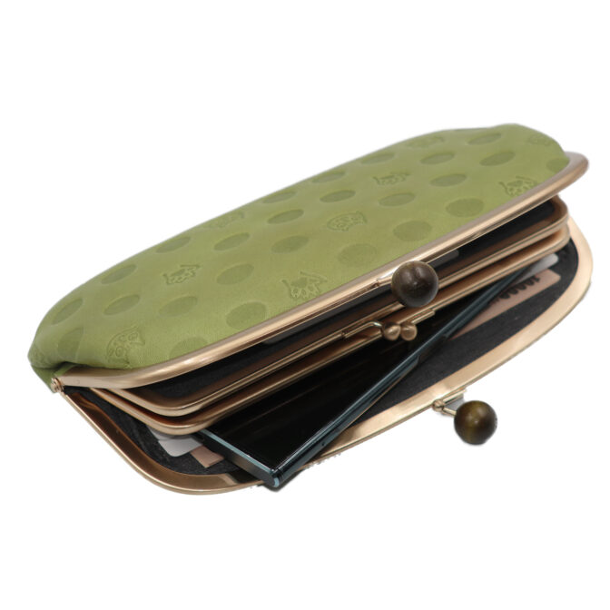 ネコ財布　鶯色　イメージ