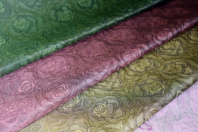 西陣織　バラ柄