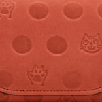 ねこコンパクト財布　生地拡大　あかに