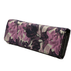 カードがめっちゃ入るというか、ほぼカードしか入らないカードケース