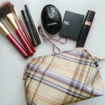 上品で使いやすい!/撥水加工・西陣織シルク・がばっと開くアクセサリーポーチ・マルチチェック・ライトイエロー・日本製