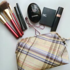 上品で使いやすい!/撥水加工・西陣織シルク・がばっと開くアクセサリーポーチ・マルチチェック・ライトイエロー・日本製