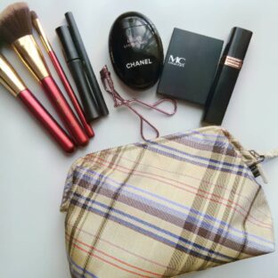 上品で使いやすい!/撥水加工・西陣織シルク・がばっと開くアクセサリーポーチ・マルチチェック・ライトイエロー・日本製