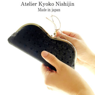 職人技が光る/西陣織シルク×艶やかナイロン・山型眼鏡ケース・水玉・スパークリングブラック・日本製